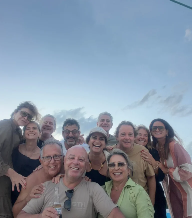 Tendência de verão: Cristiana Oliveira brilha em Paraty