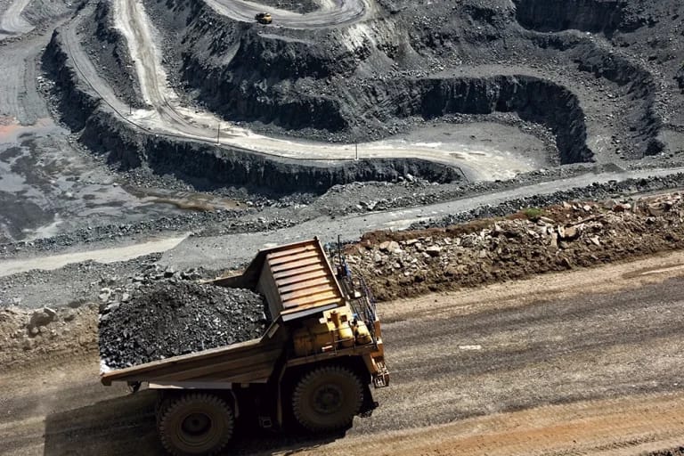 Votação do PL dos minerais críticos na Câmara é adiada