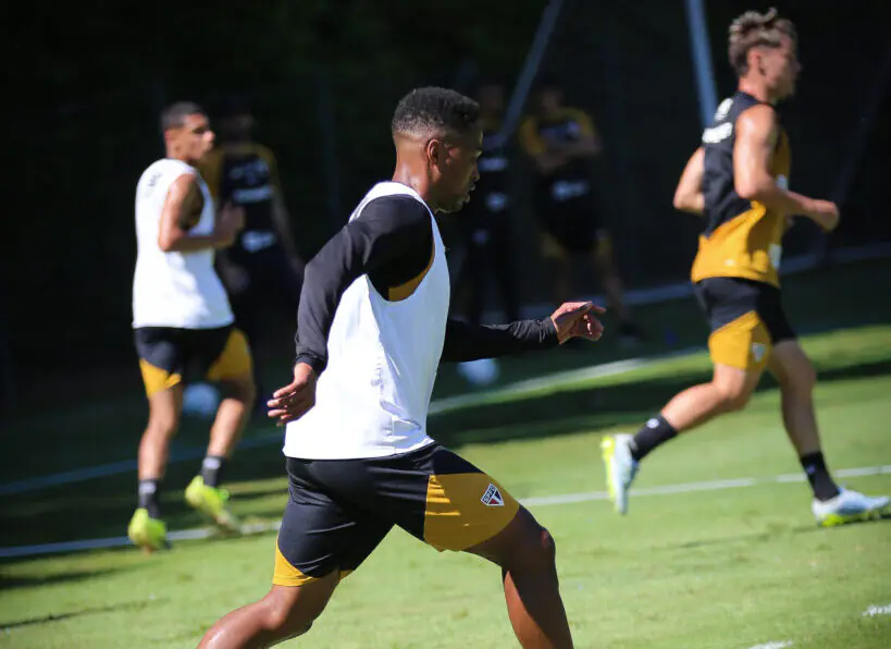 São Paulo inicia preparação para estreia na Copa do Brasil sem Bobadilla