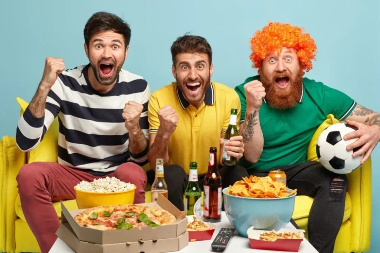Álcool e ultraprocessados: dicas para saúde na Copa