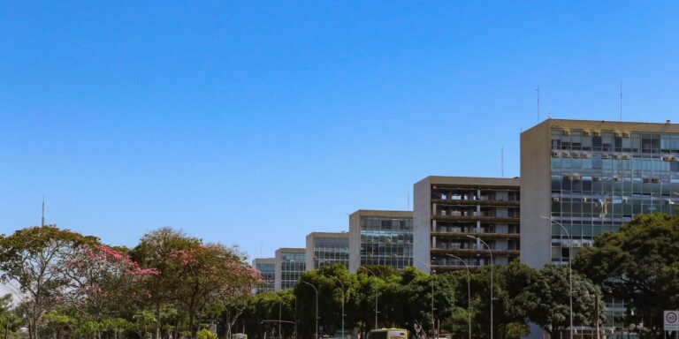 Atualização: Governo autoriza 85 nomeações de aprovados em concursos