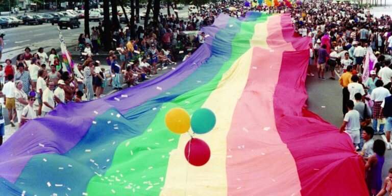 Atualização: Linha do tempo da luta LGBT no Brasil hoje