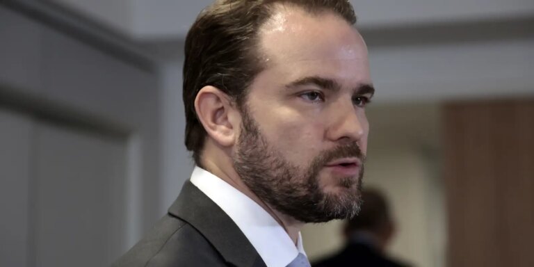 Atualização: Novo Desenrola beneficia 6 milhões, afirma Durigan