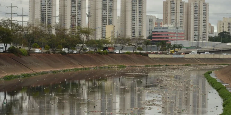 Atualização: Rio Tietê sem trechos livres de contaminação
