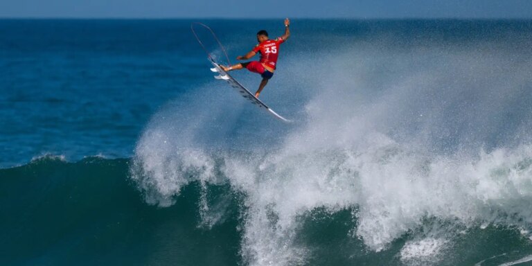 Brasil agora com 4 surfistas na etapa de Saquarema