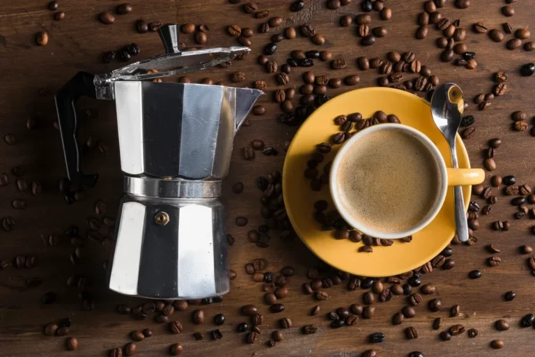 Café: temperatura ideal para evitar amargor e queimação