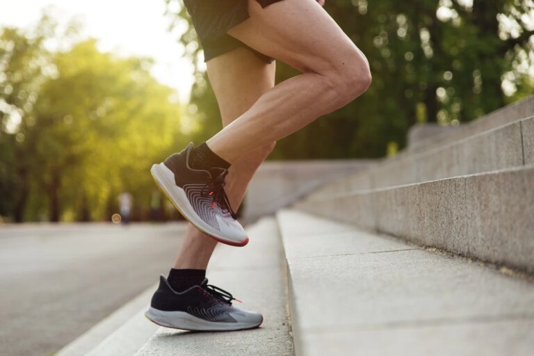 Exercício que fortalece o corpo e melhora a saúde mental