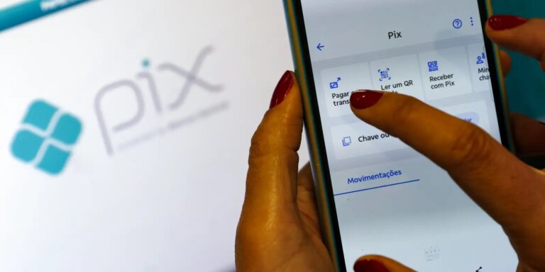 Febraban rebate críticas dos EUA ao Pix e confirma concorrência justa