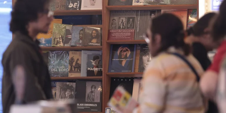 Feira do Livro de SP: autores consagrados e independentes se encontram