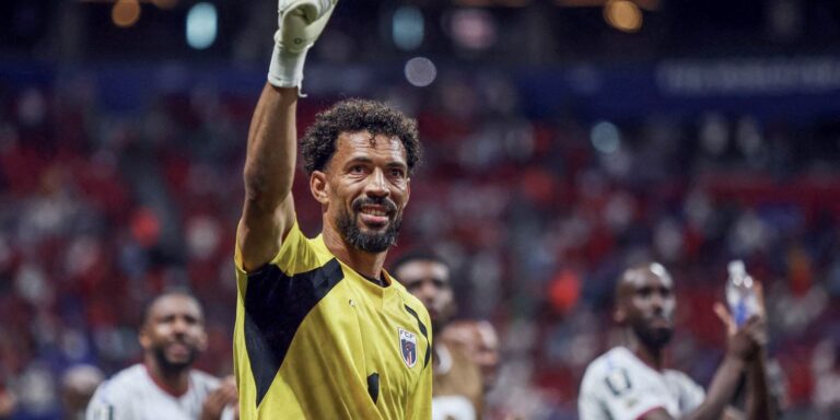 Goleiro Vozinha brilha hoje contra a Espanha na Copa