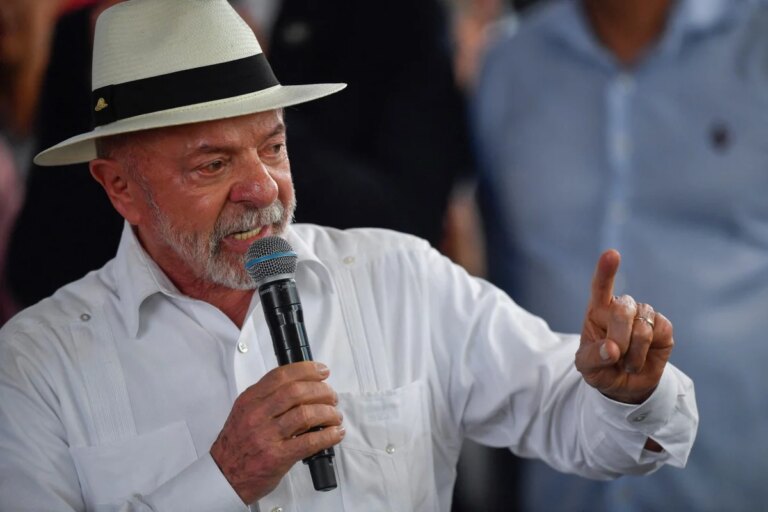Governo Lula liga clã Bolsonaro a ameaça de tarifaço