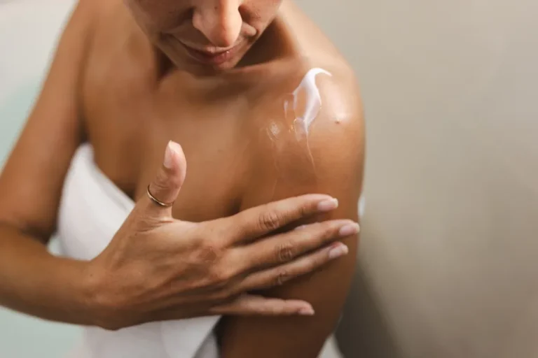 Hidratação da pele no inverno: dicas de dermato e produtos essenciais