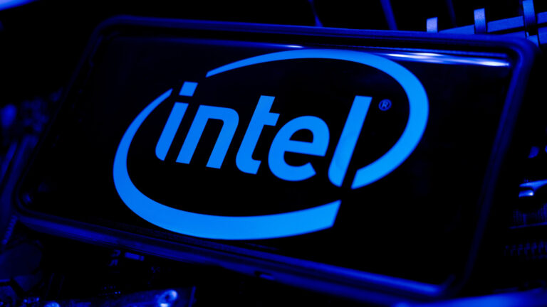 IA: Google e Intel firmam parceria para 3 milhões de chips