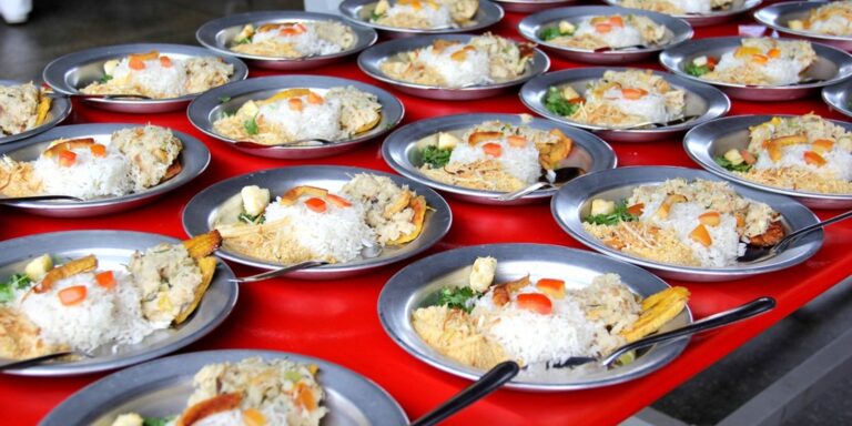Inscrições para alimentação nas escolas de SP abertas hoje