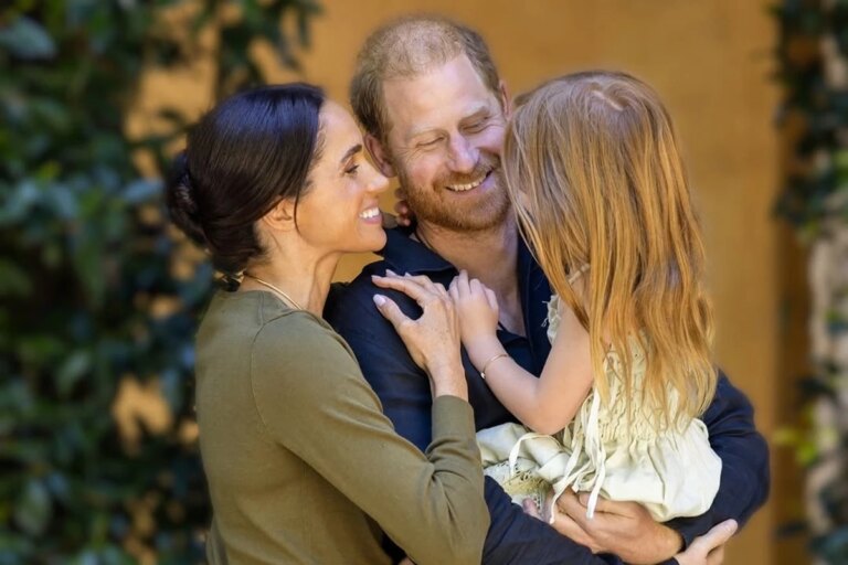 Lilibet, filha de Harry e Meghan, completa 5 anos e ganha destaque