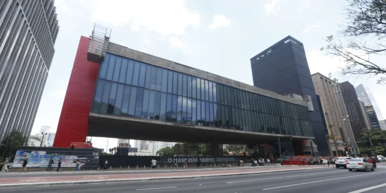 Masp oferece bolsas para programa artístico-cultural hoje
