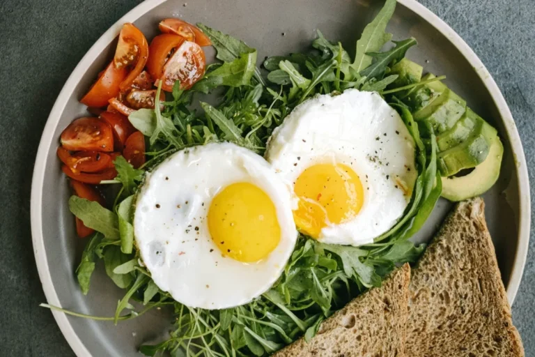 Ovo frito perfeito: dicas do chef para sua rotina de alimentação