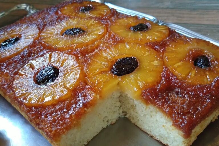 Receita de Bolo de Abacaxi Fofinho e Delicioso Sem Trabalho