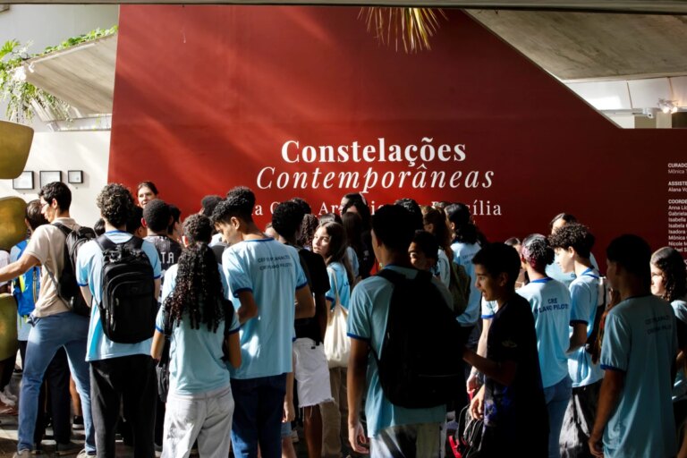 Saúde e bem-estar: 3 razões para visitar Constelações Contemporâneas