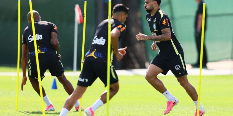 Seleção brasileira se reapresenta e treina hoje para enfrentar Haiti