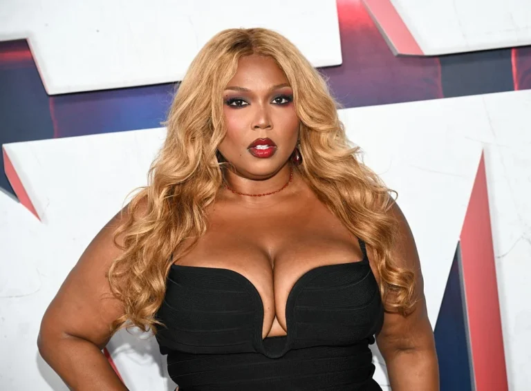 Tendência Lizzo reflete sobre inseguranças e críticas na moda