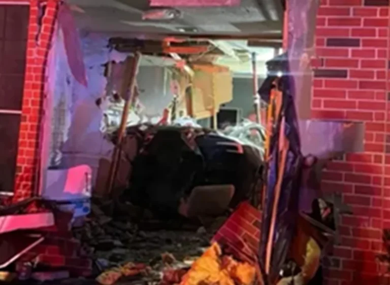 Tesla defende FSD e culpa motorista em acidente fatal no Texas