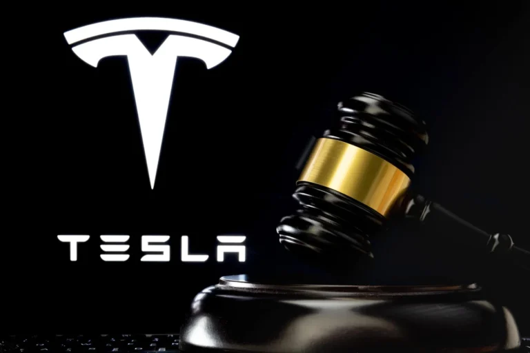 Tesla enfrenta processo após acidente fatal com carro autônomo