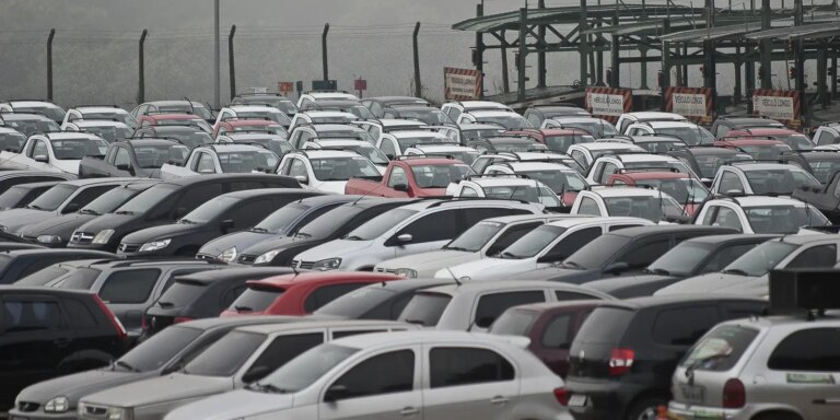 Venda de veículos novos no Brasil sobe 15% até maio