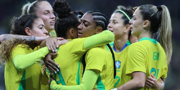 Viagem a São Paulo: Seleção feminina enfrenta Estados Unidos hoje