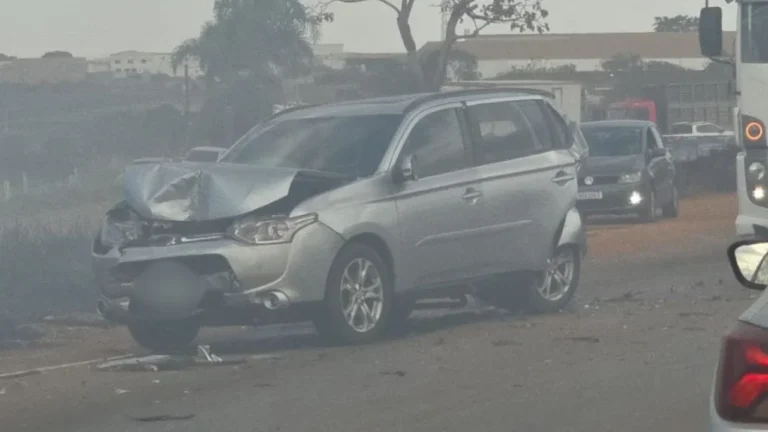 Acidente na BR-354: Fogo em caminhão provoca colisão entre seis veículos em Rio Paranaíba e São Gotardo