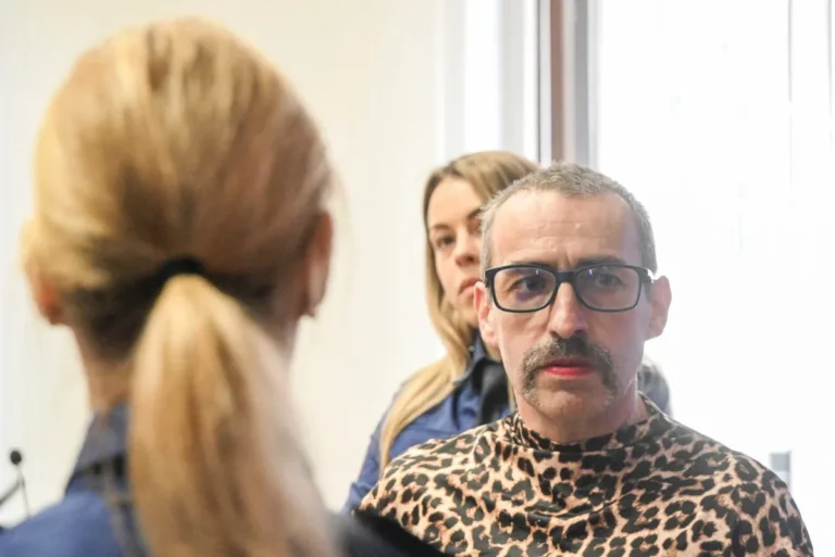 Alemanha enfrenta crise ao prender 'neonazista trans' em prisão feminina