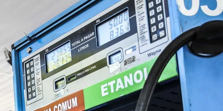 Atrações e passeios em destinos com gasolina a 32% de etanol