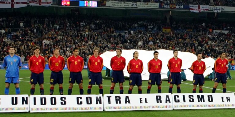 Atualização: Duelo Argentina e Inglaterra enfrenta racismo hoje