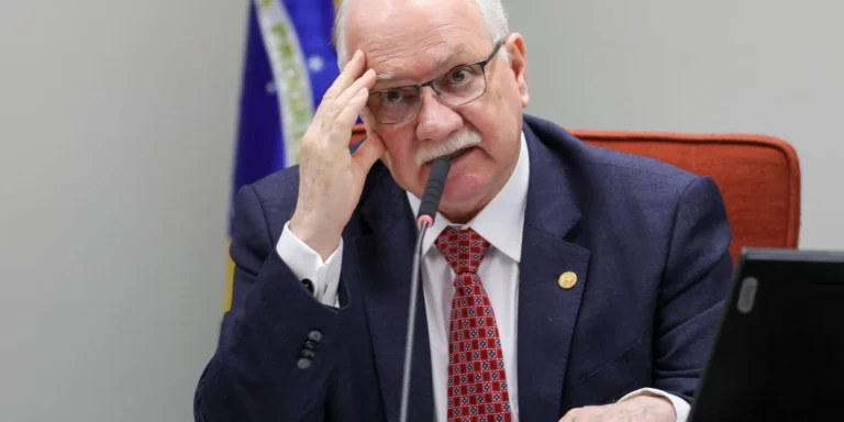Atualização: Fachin afirma que STF atuará sem pressão externa