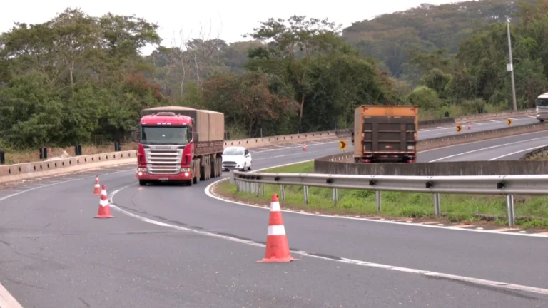 BR-050 em Araguari: Interdições no km 27 e km 54 após acidentes; confira horários e detalhes