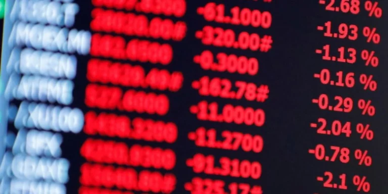 Bolsa sobe quase 3% e atinge maior nível desde maio