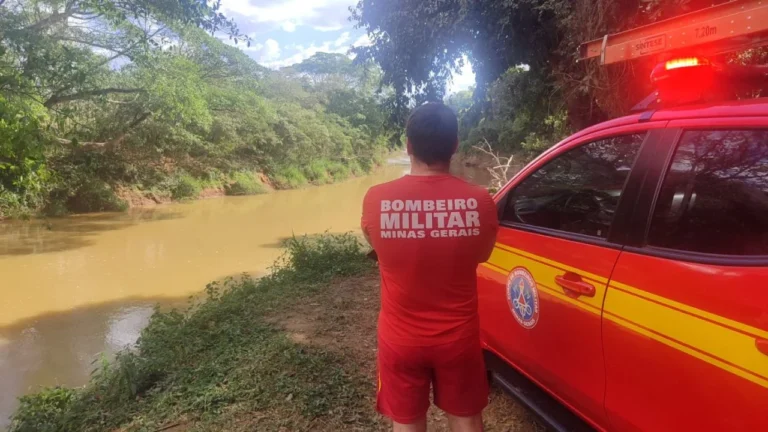 Bombeiros de Minas Gerais alertam sobre riscos de afogamento e oferecem dicas de prevenção