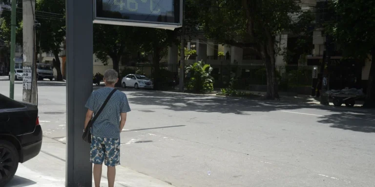 Calor extremo: dicas para viagens em destinos quentes até 2075
