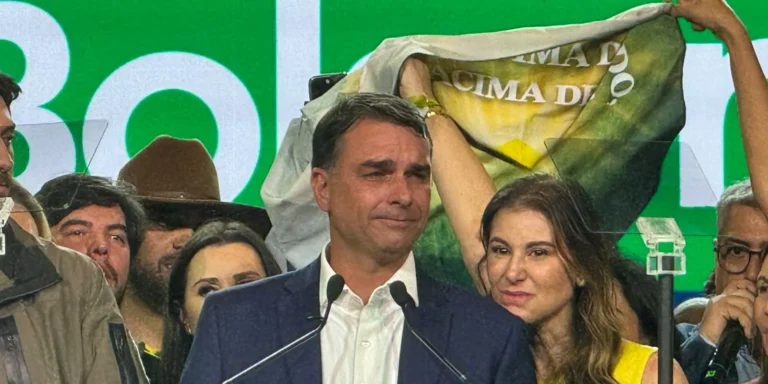 Candidatura de Flávio Bolsonaro à Presidência: o que esperar da viagem
