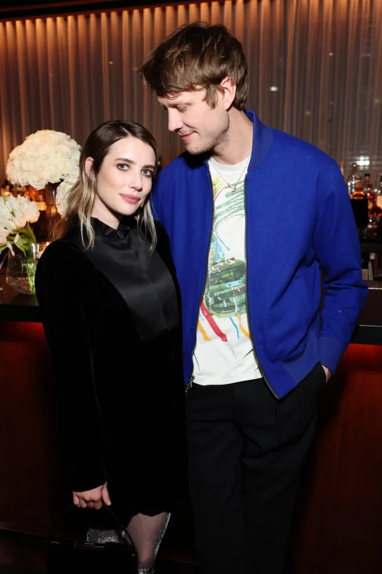 Casamento de Emma Roberts e Cody John: estilo e moda em Idaho