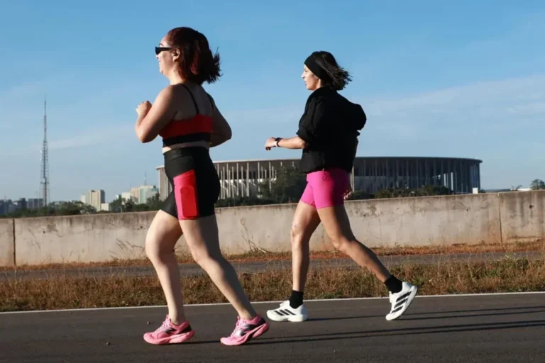 Coceira após a corrida: dicas de saúde e quando buscar ajuda