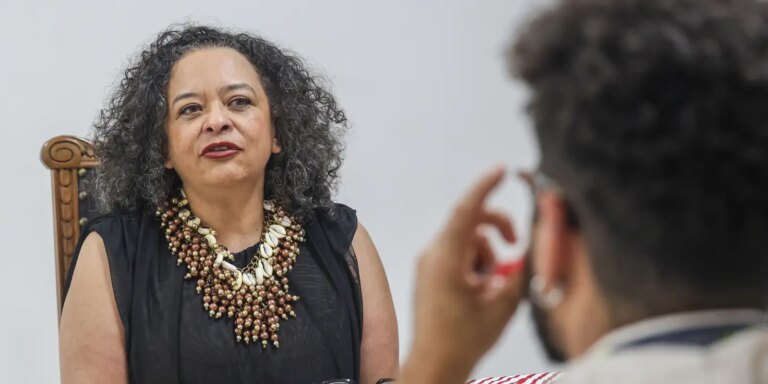 Destino Viagem: Ana Maria Gonçalves e a História de Um Defeito de Cor