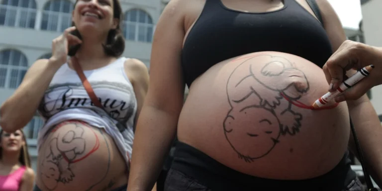Dicas de turismo para mulheres que buscam cesarianas no Brasil