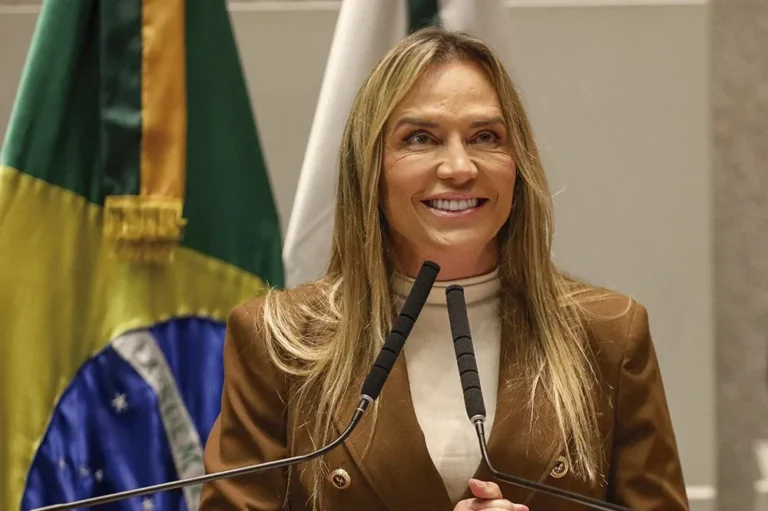 Disputa pelo governo do DF: Celina Leão lidera pesquisa Paraná