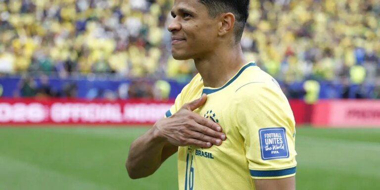 Douglas Santos busca hexa com vivência do ouro olímpico agora