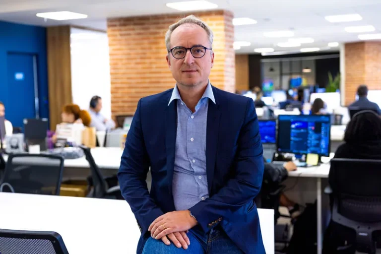 IA: Act Digital investe R$ 100 milhões para expansão até 2027