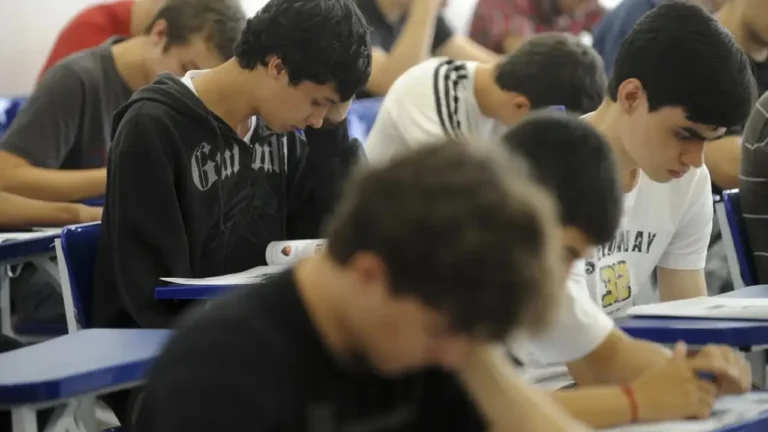 Inscrições para o Fies 2026 encerram nesta sexta-feira (17); são 75,5 mil vagas disponíveis