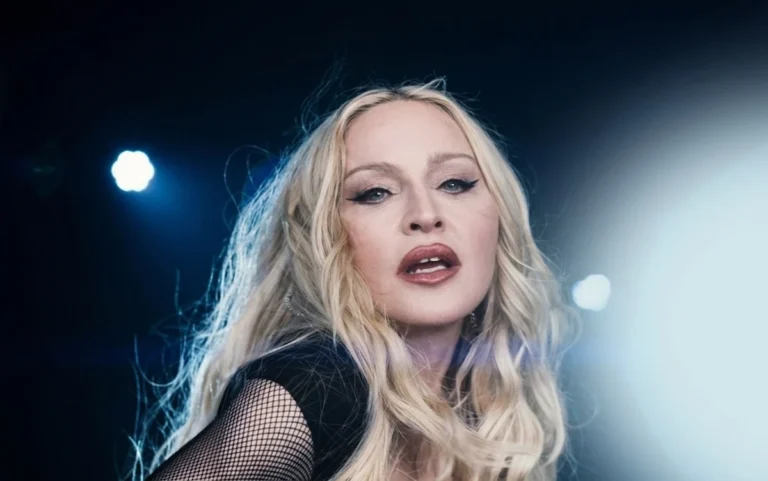 Moda: Madonna brilha em 'Confessions II' com looks de dança