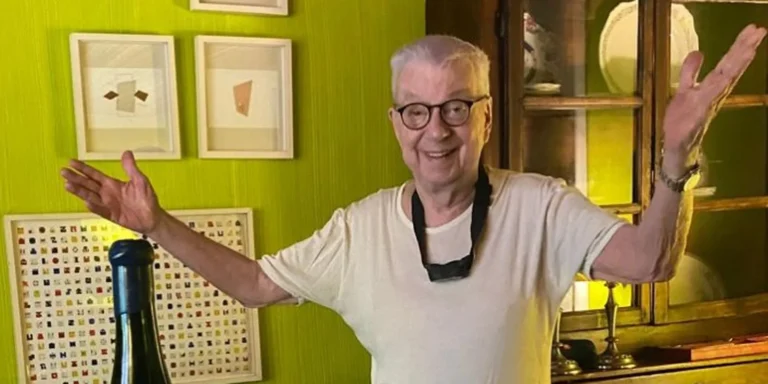 Morre, aos 83 anos, o jornalista Renato Machado hoje