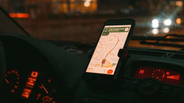 Motorista de Uberlândia tem conta banida por alterar rotas e aumentar tarifas de corridas